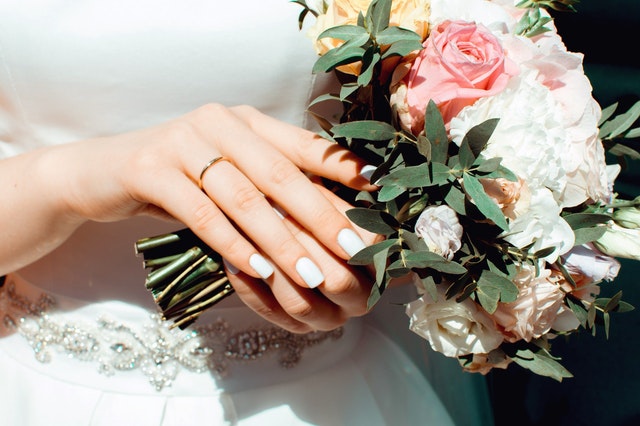 結婚式ムービーを作る時間がないときの解決策とは？